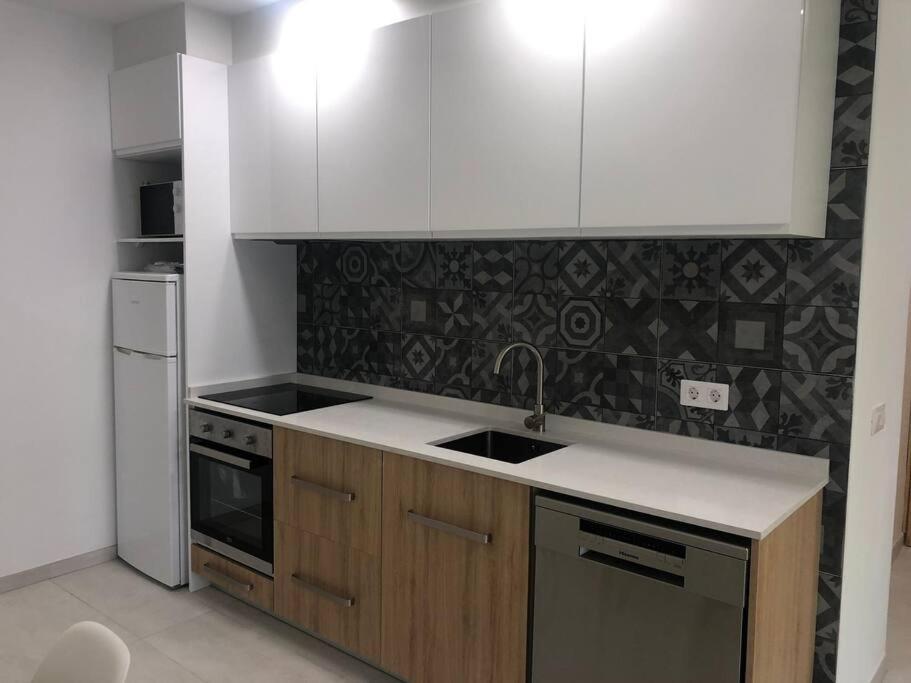 Acogedor Apartamento A 100 Mtr De La Playa, 1 Dormitorio Y Salon Con Sofa Cama Oropesa del Mar Bagian luar foto